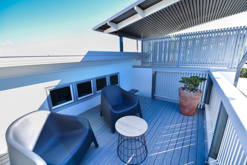Hotel East On Byron à Byron Bay Extérieur photo